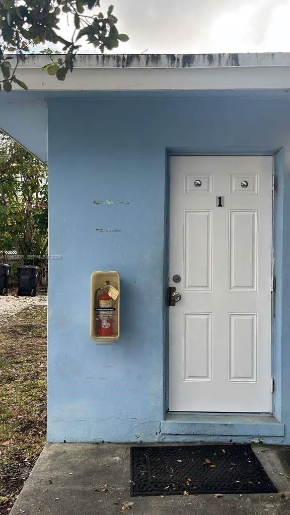 800 SE 15th St, Fort Lauderdale FL 33316