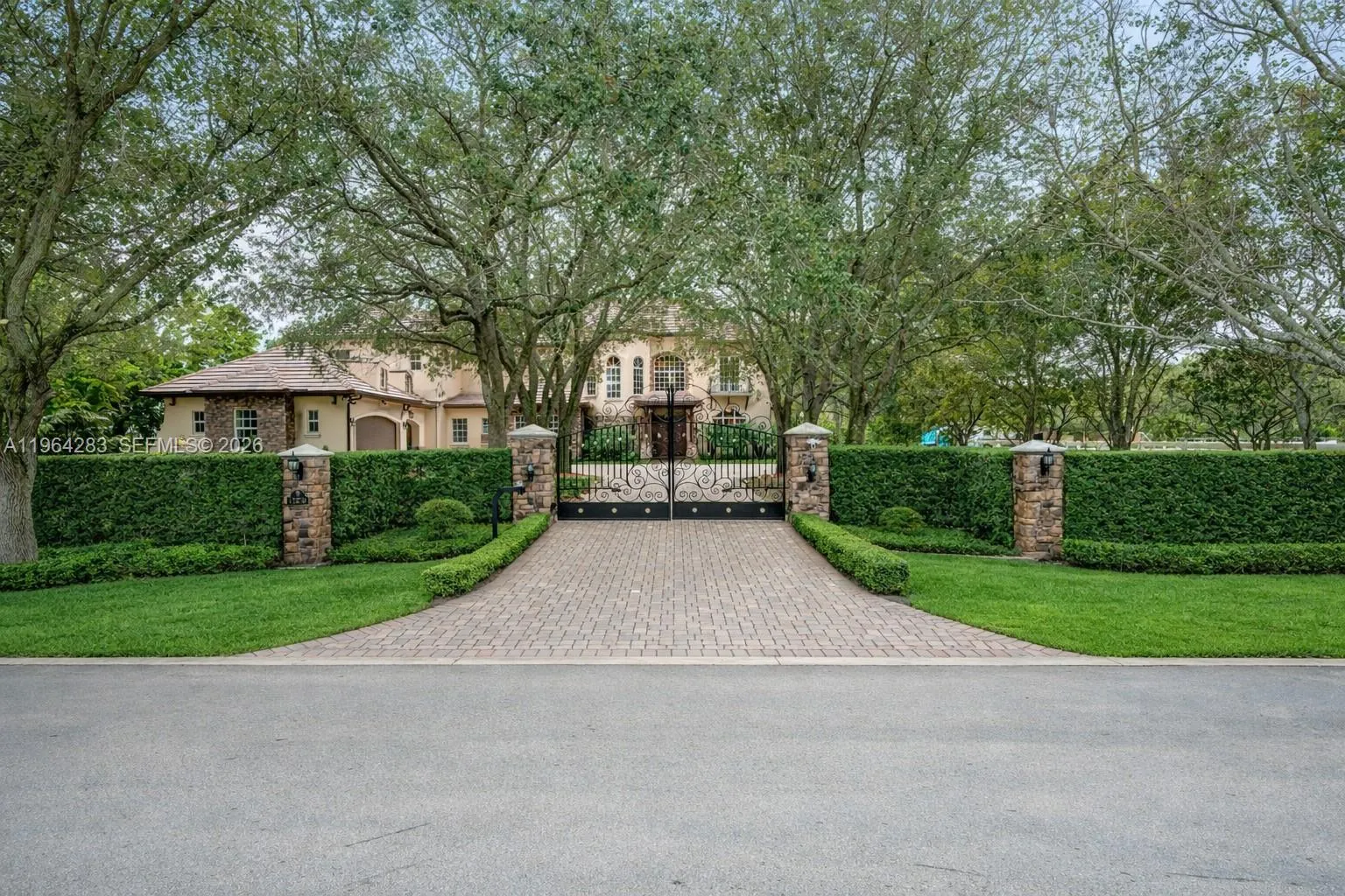 12270 SW 45th St, Miami FL 33175