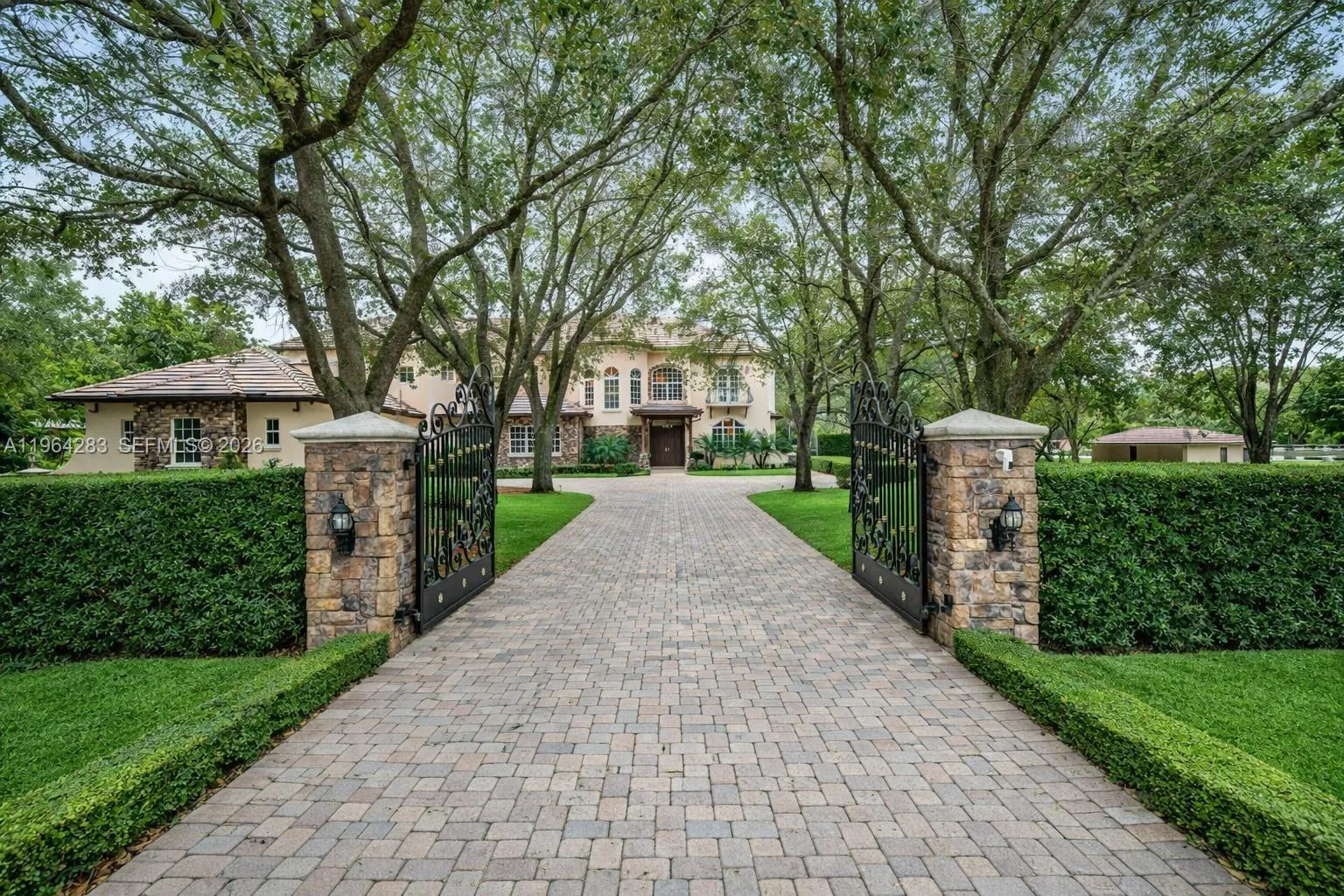 12270 SW 45th St, Miami FL 33175