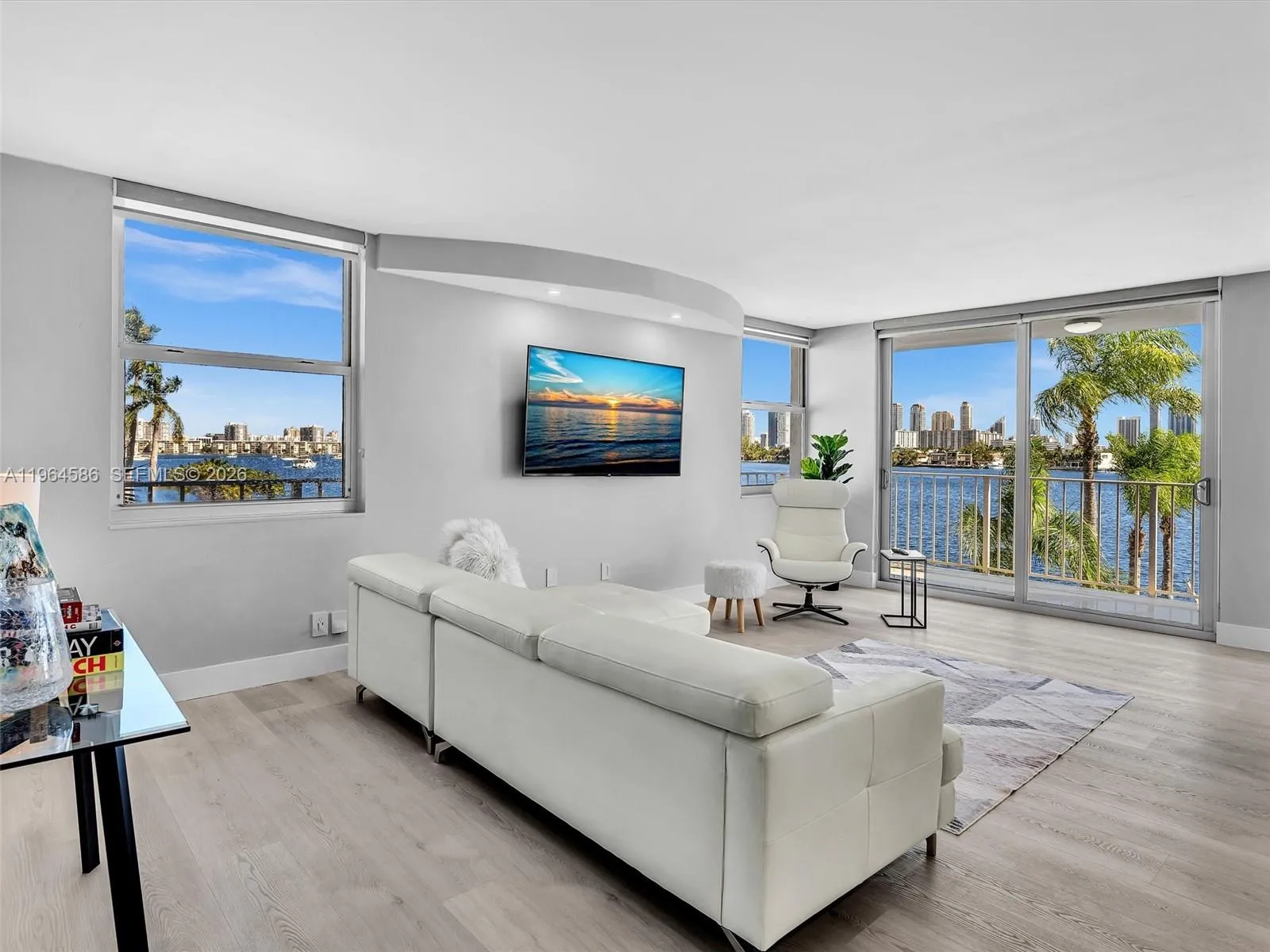 16570 NE 26th Ave, North Miami Beach FL 33160