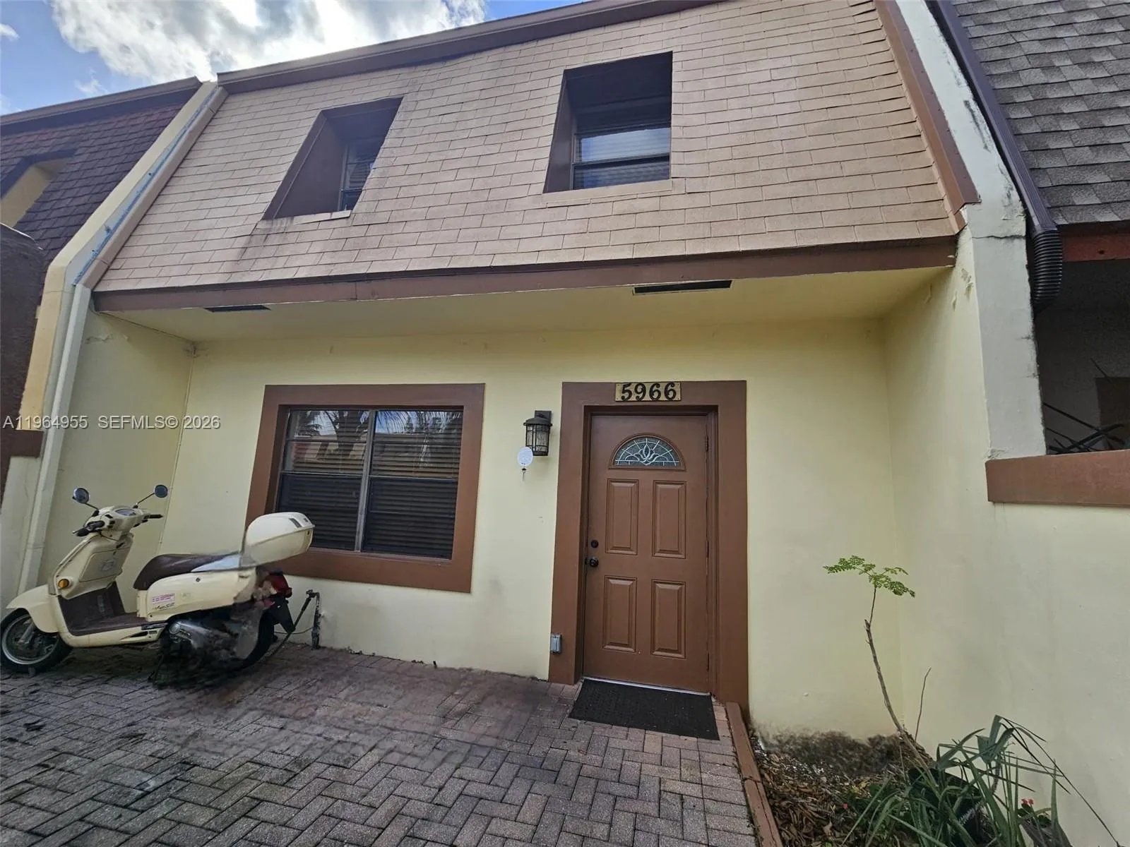 3 bedroom 2 bath for sale at 5966 NW 24th Ct, Sunrise FL 33313