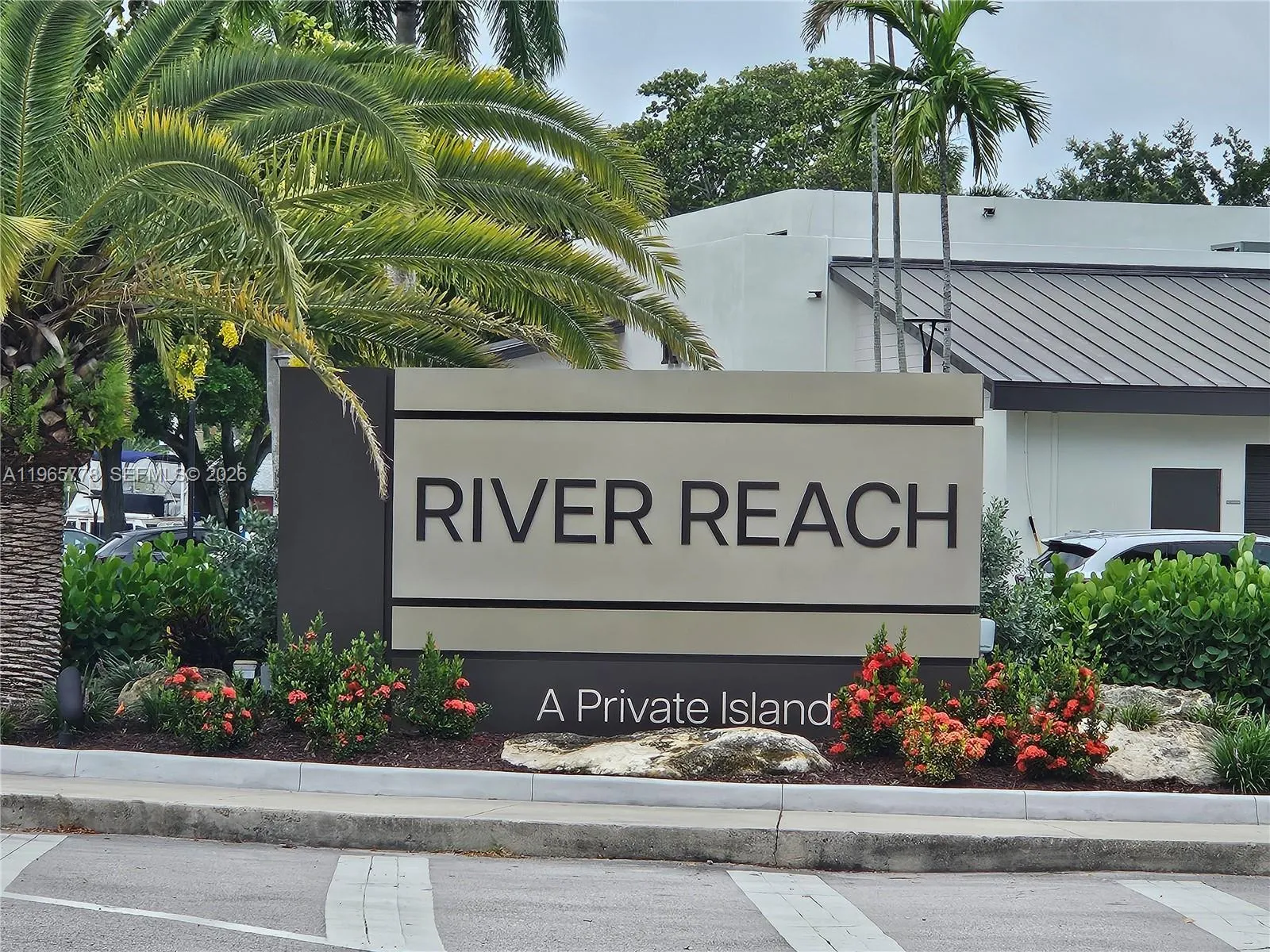 2 bedroom 2 bath for sale at 1101 River Reach Dr # 418, Fort Lauderdale FL 33315