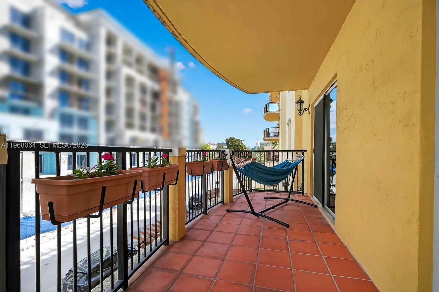 1 bedroom 1 bath for sale at 322 Madeira Ave, Coral Gables FL 33134