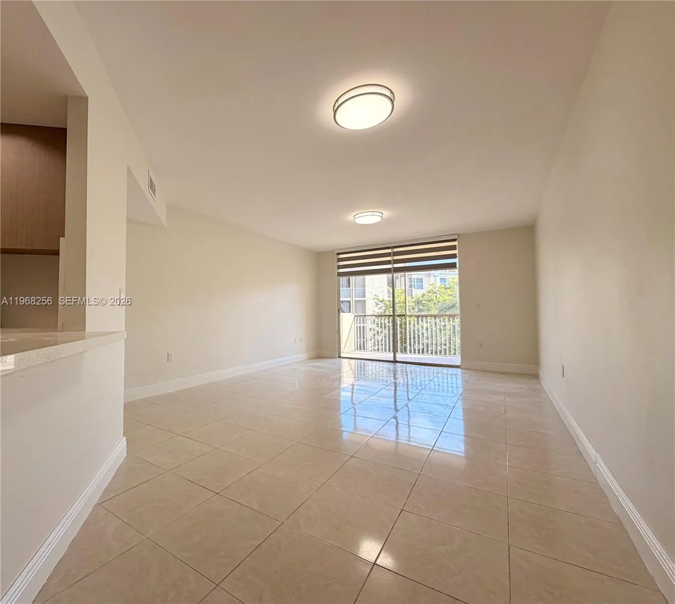 8353 Lake Dr # 404, Doral FL 33166