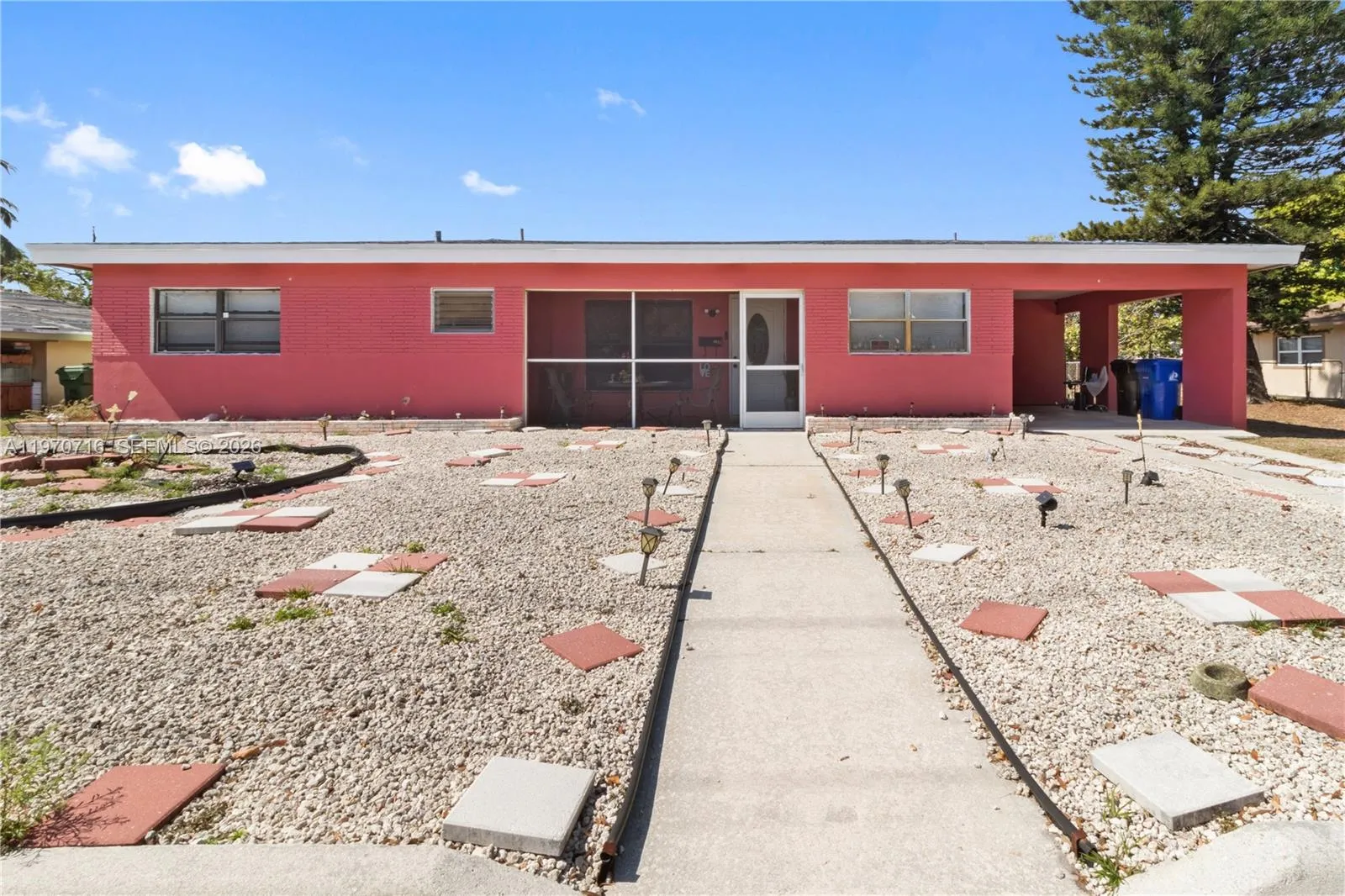 2 bedroom 2 bath for sale at 1021 SW 31st Ave, Fort Lauderdale FL 33312