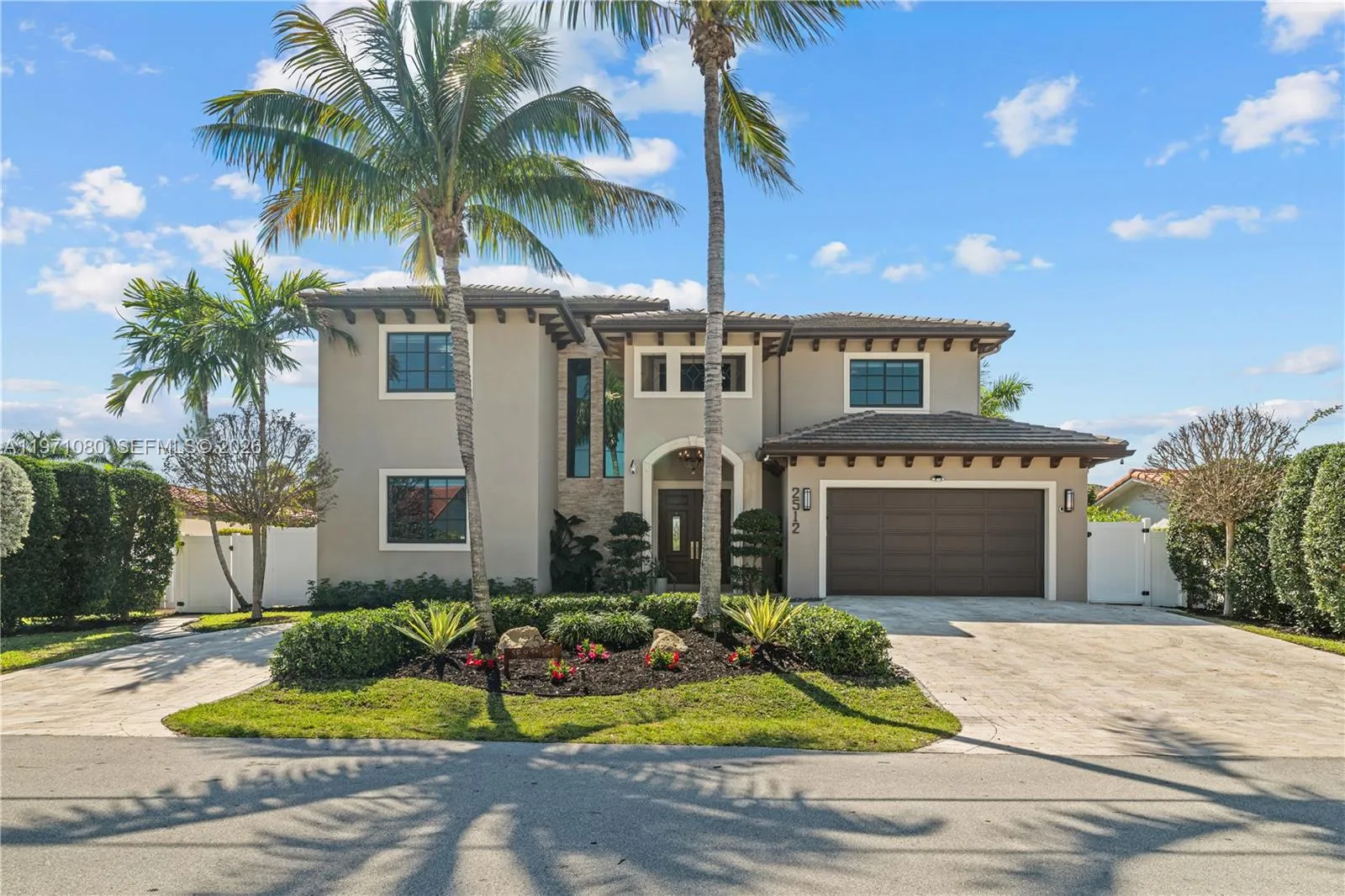 5 bedroom 5 bath for sale at 2512 SE 9th St, Pompano Beach FL 33062