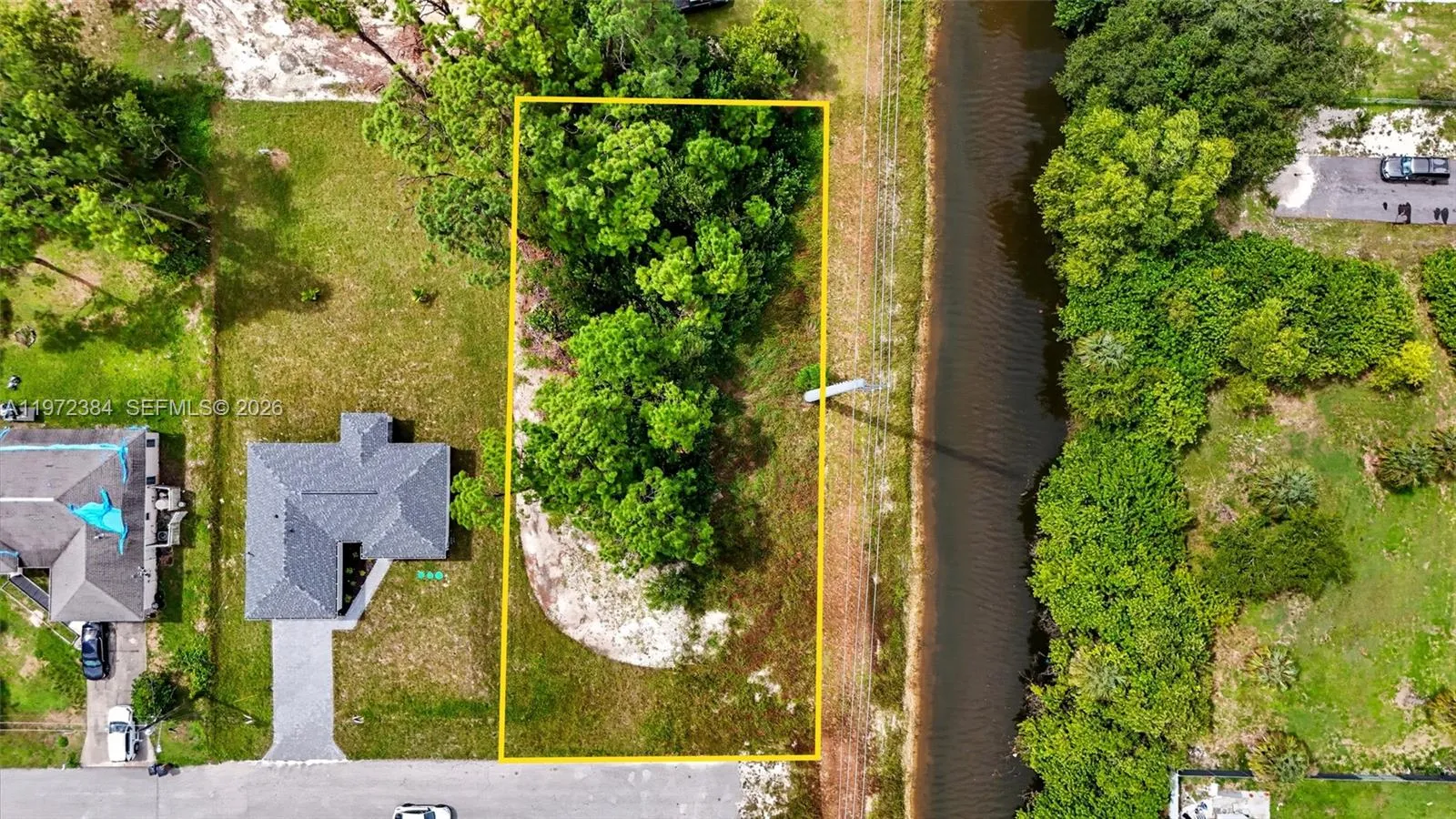 50 Wanda Ave S, Lehigh Acres FL 33976