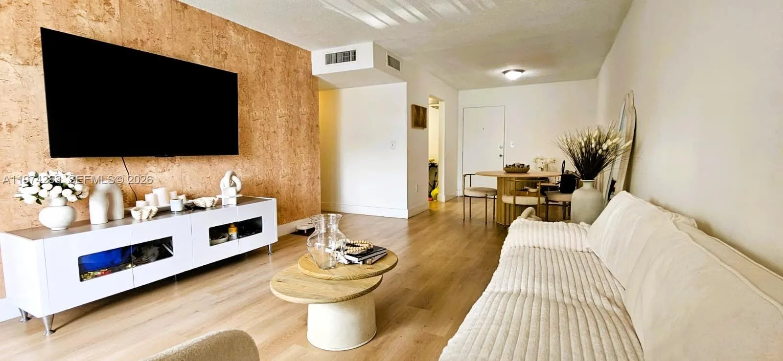 1 bedroom 1 bath for sale at 4804 NW 79th Ave # 201, Doral FL 33166