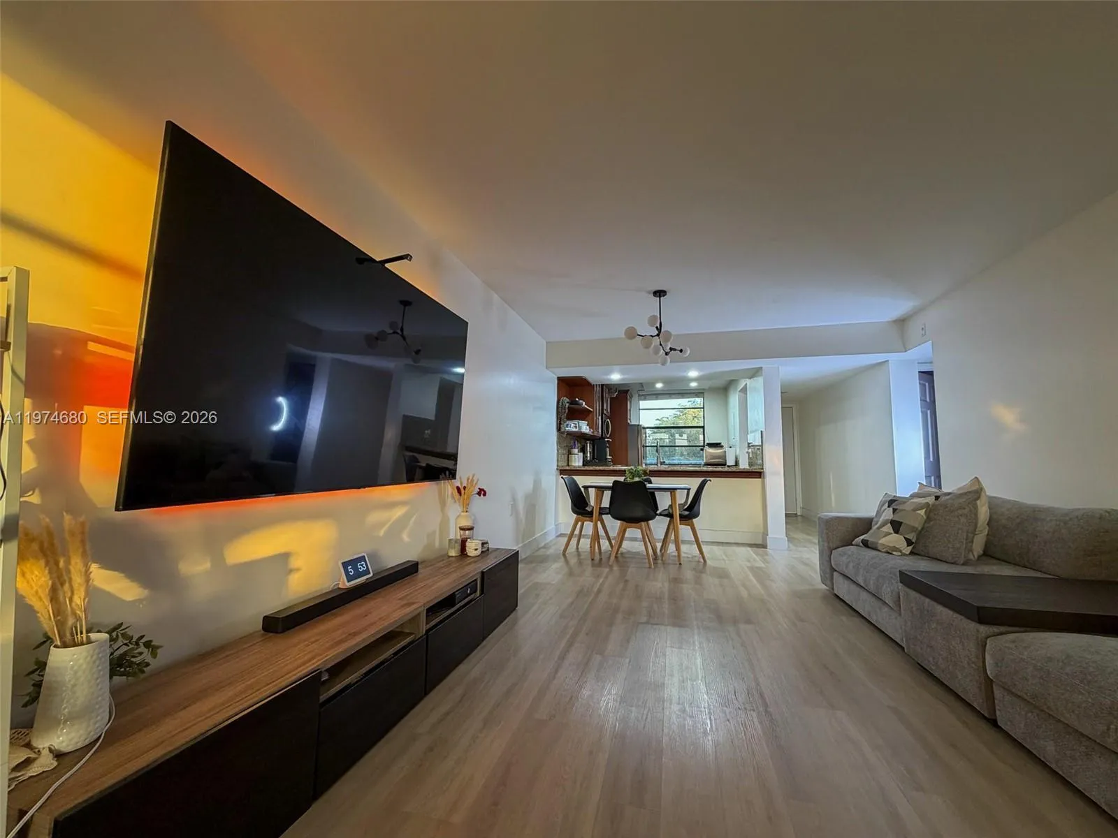 2 bedroom 2 bath for sale at 1709 Whitehall Dr # 405, Davie FL 33324