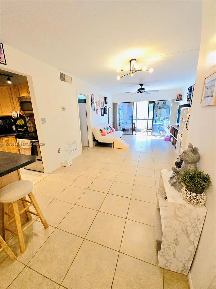 5767 Washington St # F2, Hollywood FL 33023