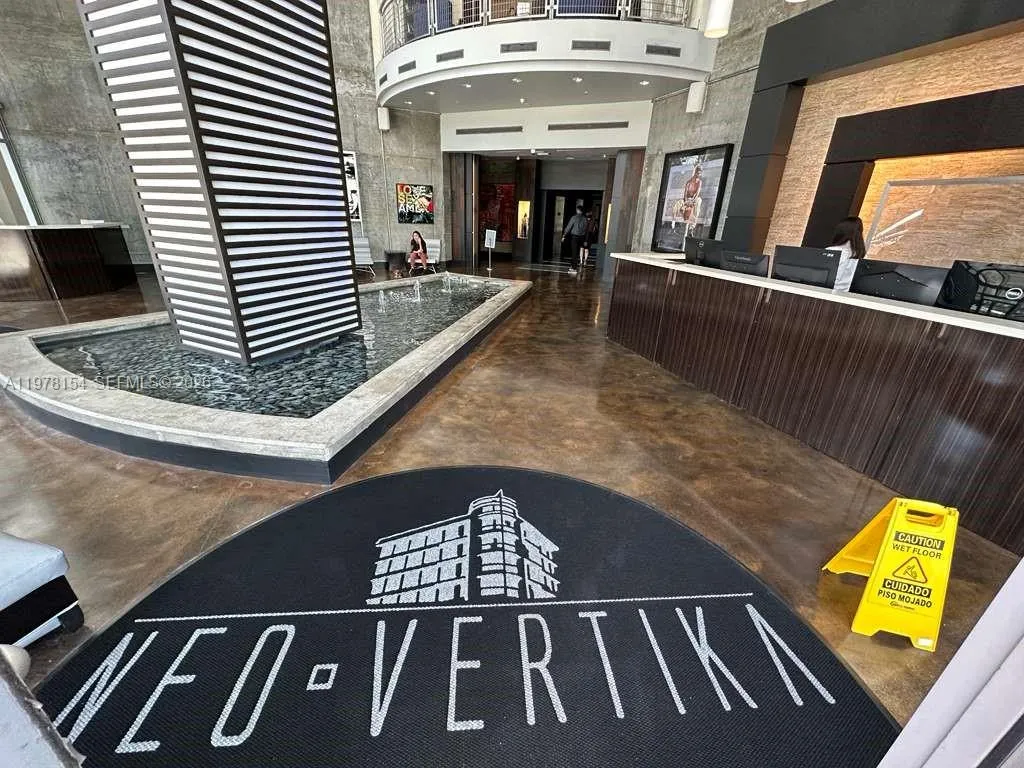 690 SW 1st Ct # 1128, Miami FL 33130