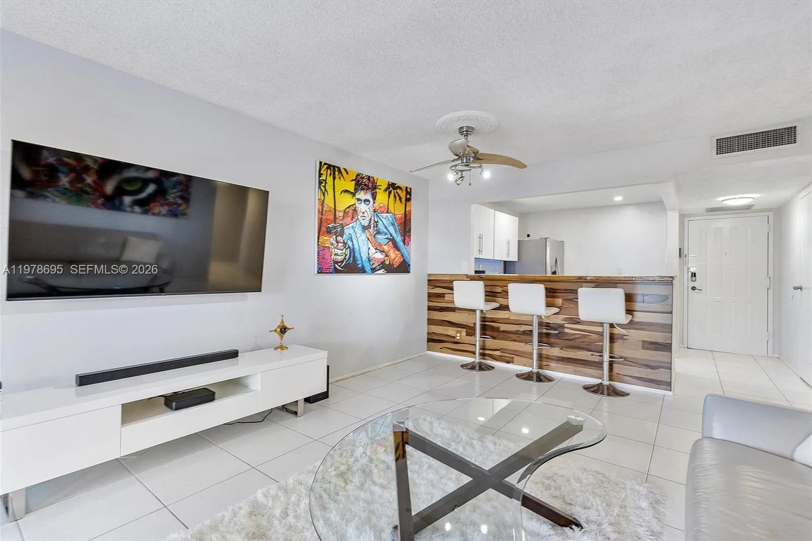 600 Parkview Dr # 227, Hallandale Beach FL 33009