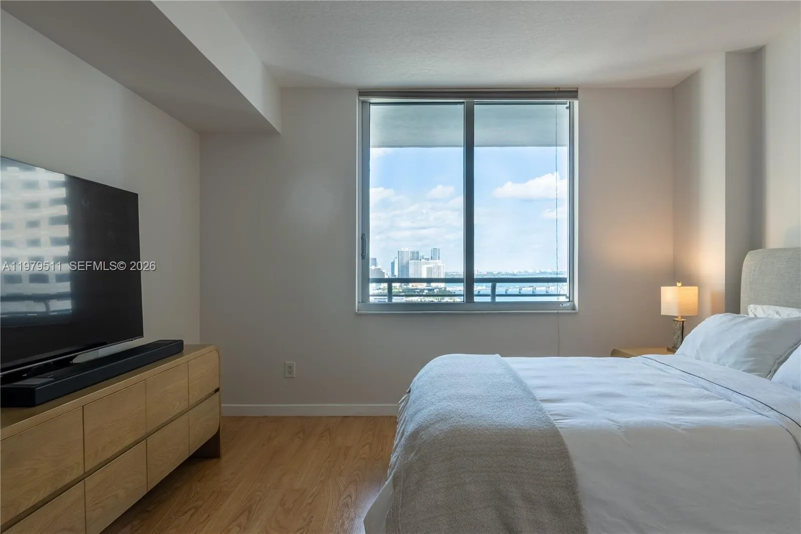 325 S Biscayne Blvd # 2724, Miami FL 33131