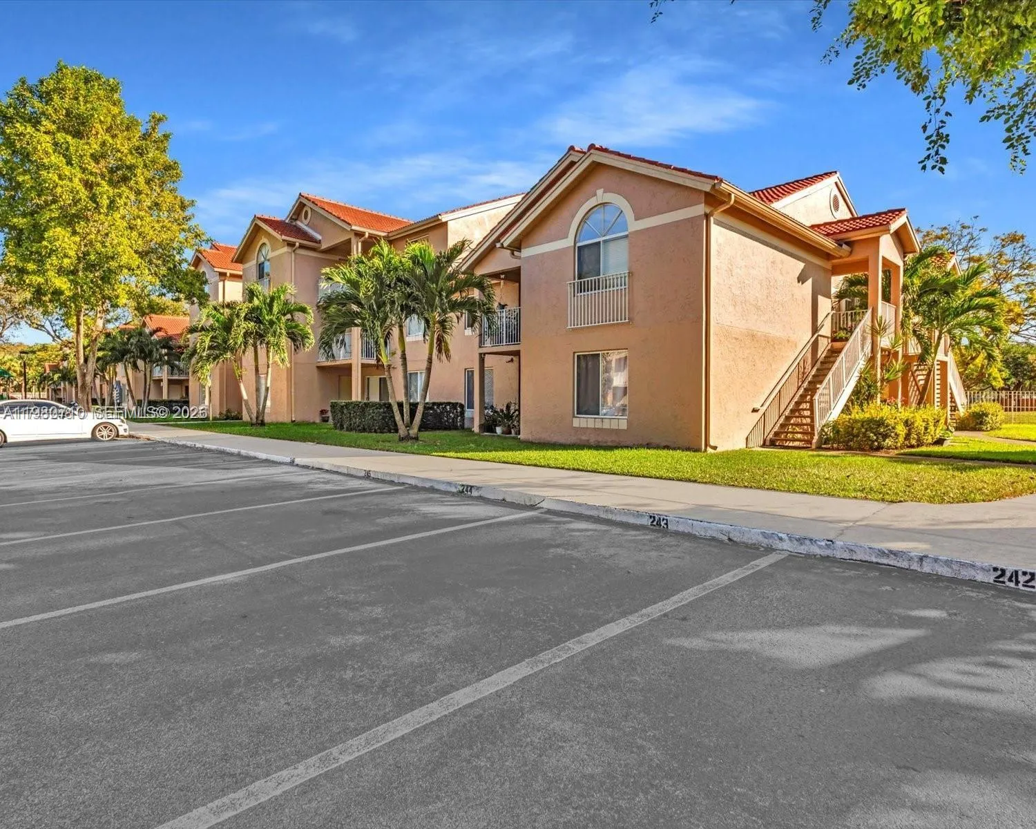 15770 SW 106th Ter # 303, Miami FL 33196