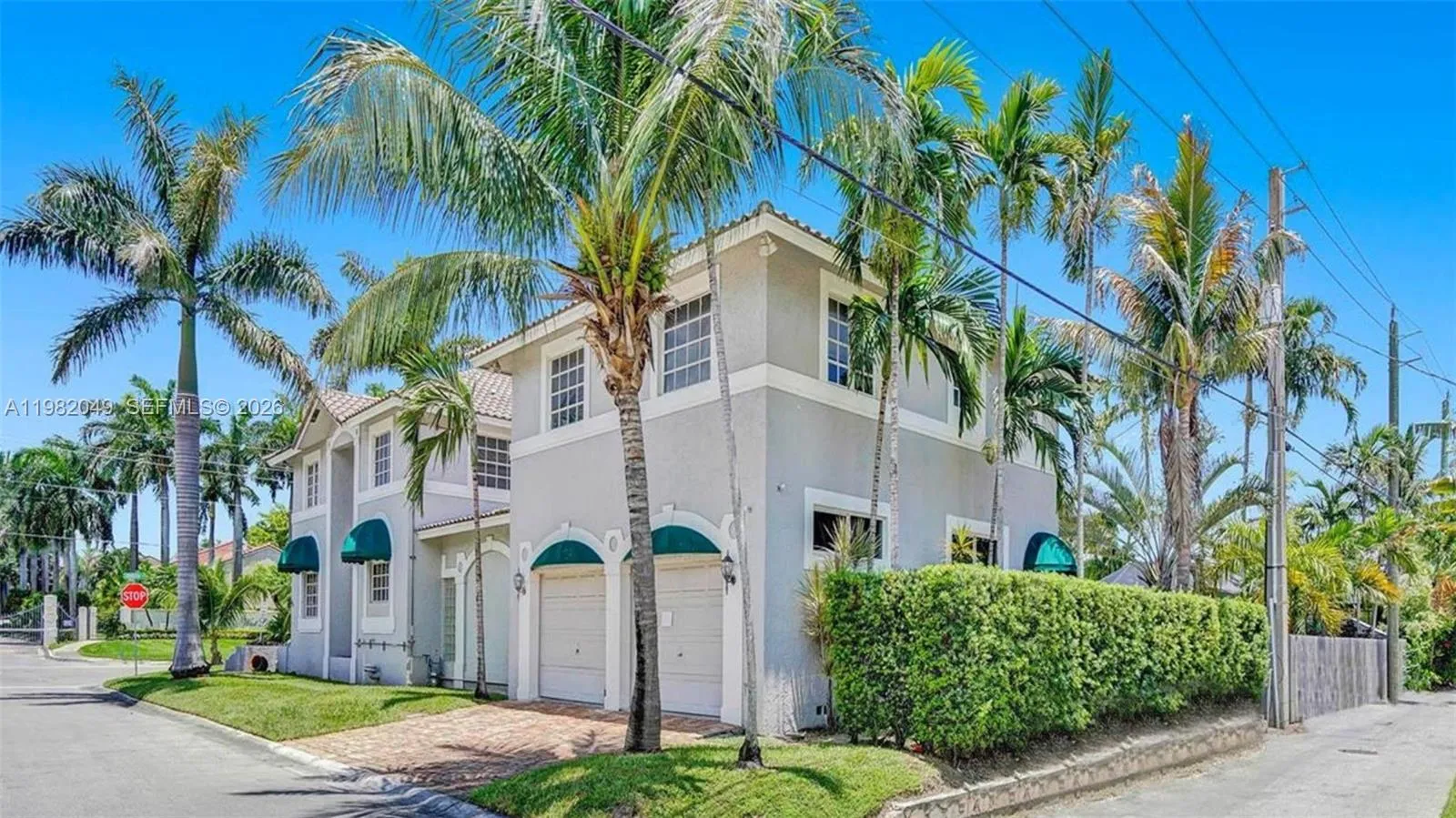 5 bedroom 3 bath for sale at 851 N 11th Ave, Hollywood FL 33019