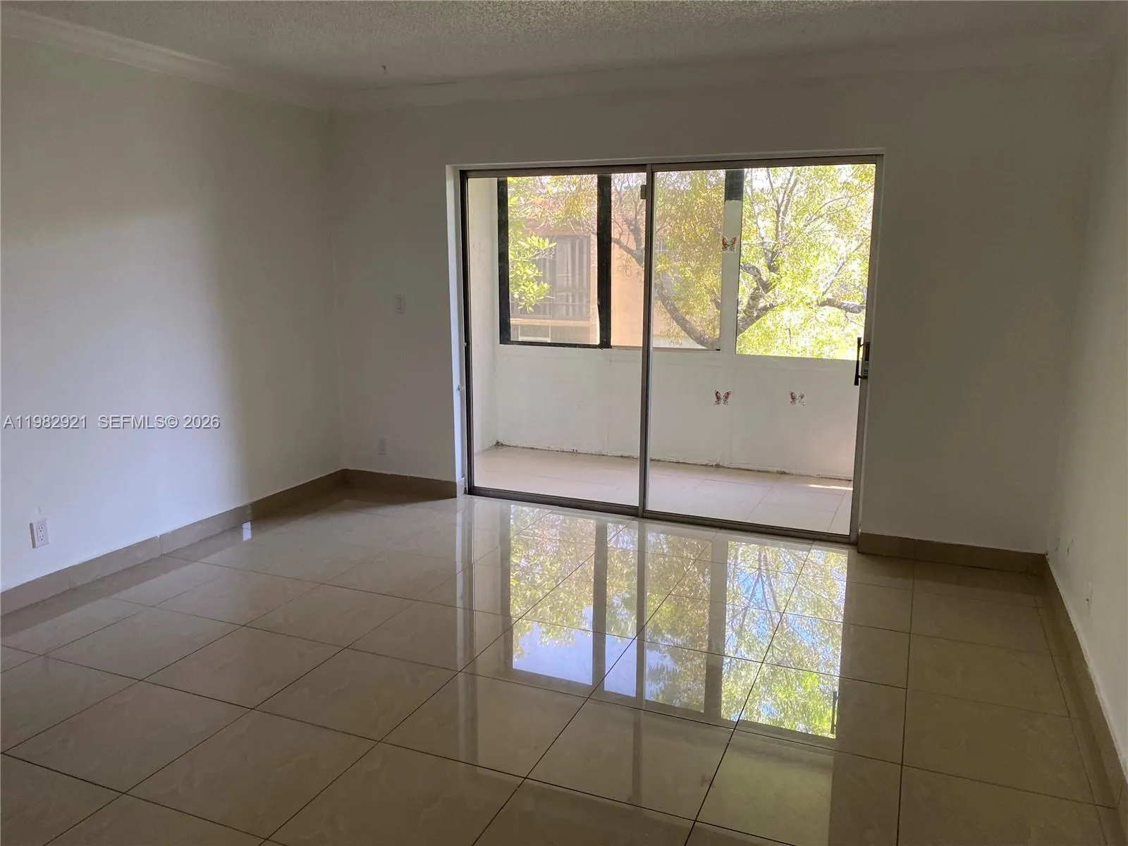 4210 NW 21st St # 102, Lauderhill FL 33313