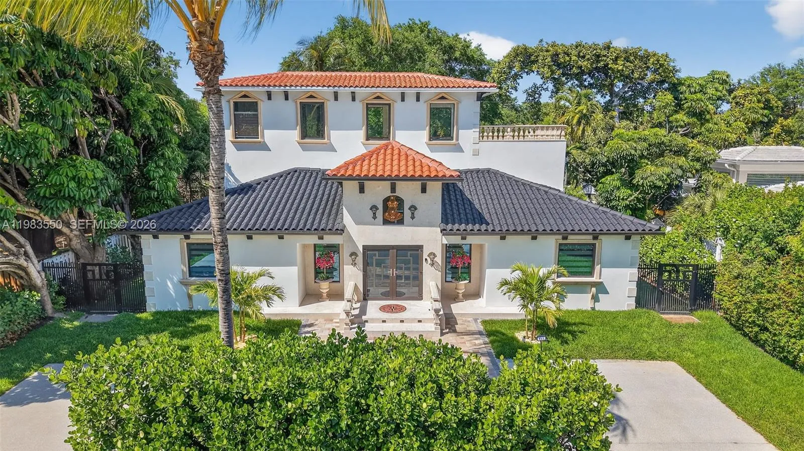 941 NE 119th St, Biscayne Park FL 33161