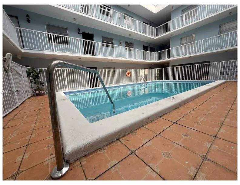 1735 NE 164th St # B203, North Miami Beach FL 33162