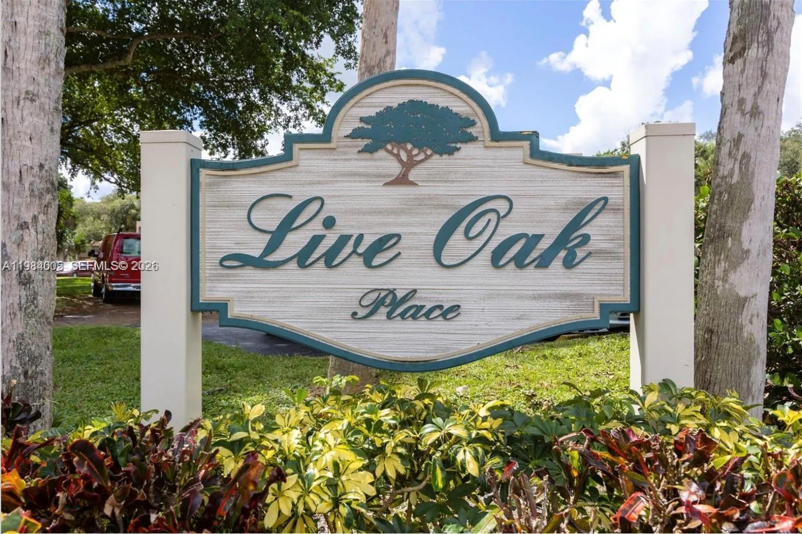 1 bedroom 1 bath for sale at 9430 Live Oak Pl # 407, Davie FL 33324