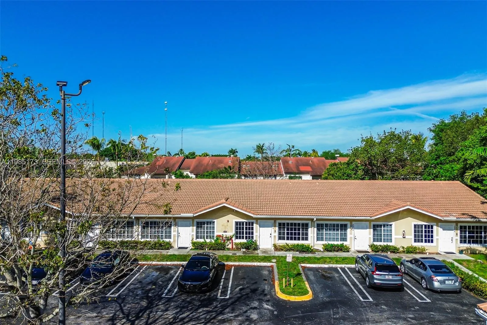 2 bedroom 2 bath for sale at 3916 SW 48th Ave, Pembroke Park FL 33023