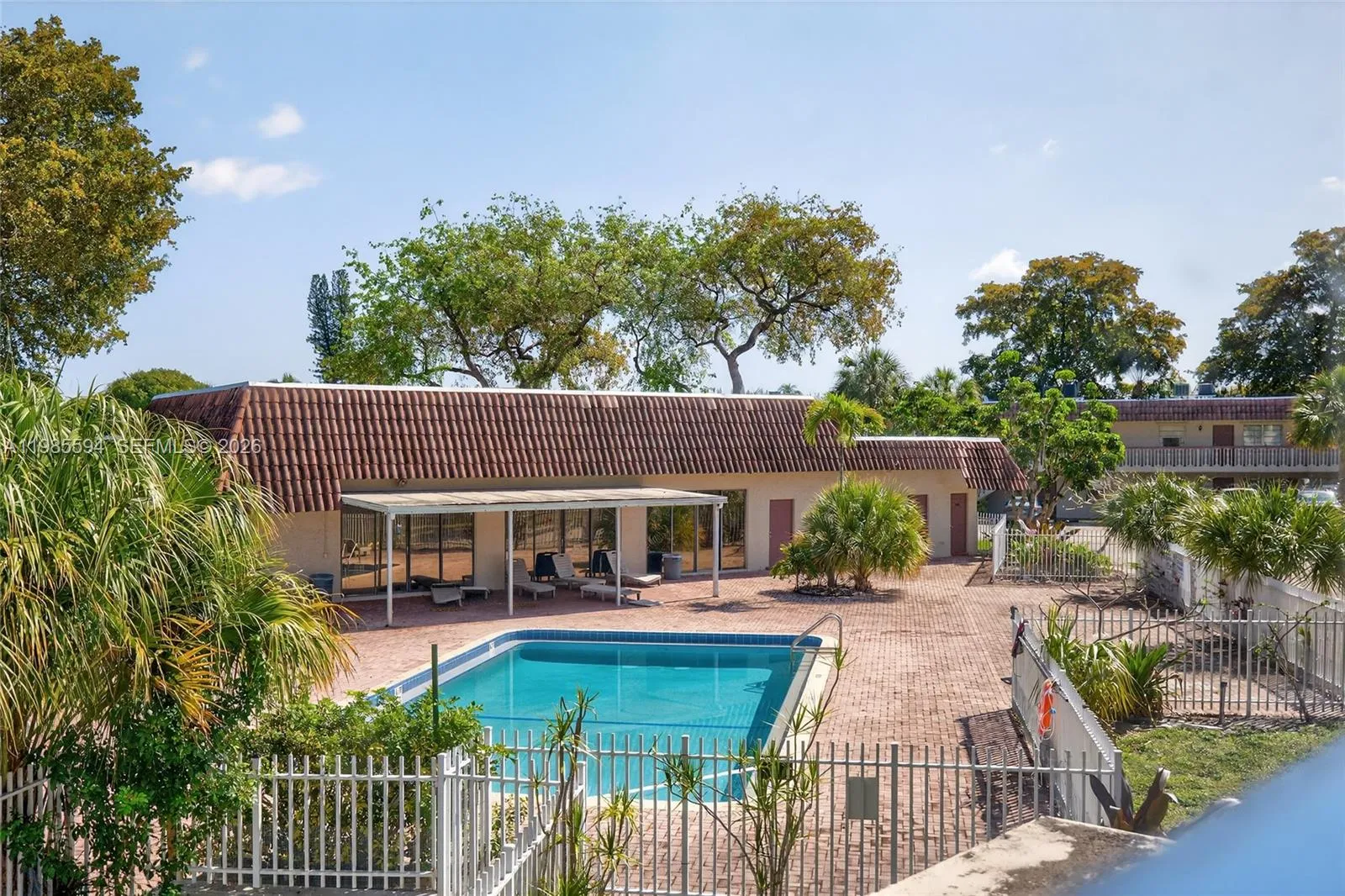 2 bedroom 1 bath for sale at 3777 NW 78th Ave # 8F, Davie FL 33024