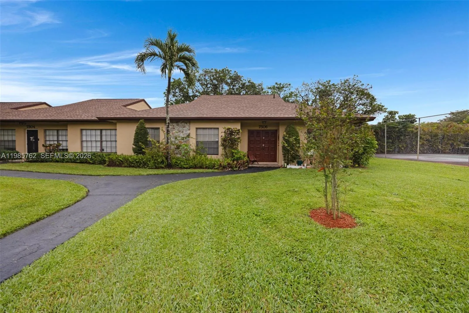 4 bedroom 2 bath for sale at 7506 SW 26th Ct # 10, Davie FL 33314