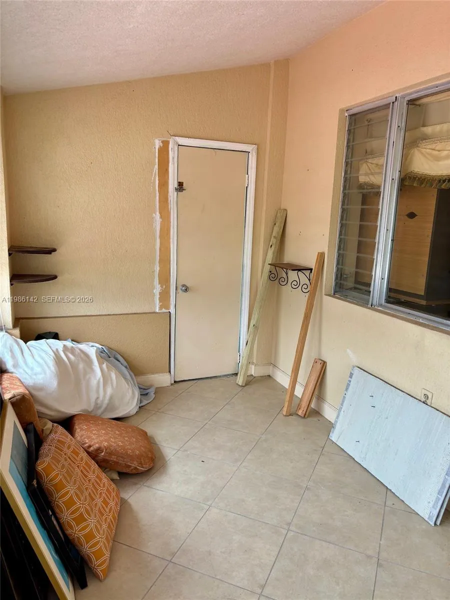 3241 Arthur Ter, Hollywood FL 33021