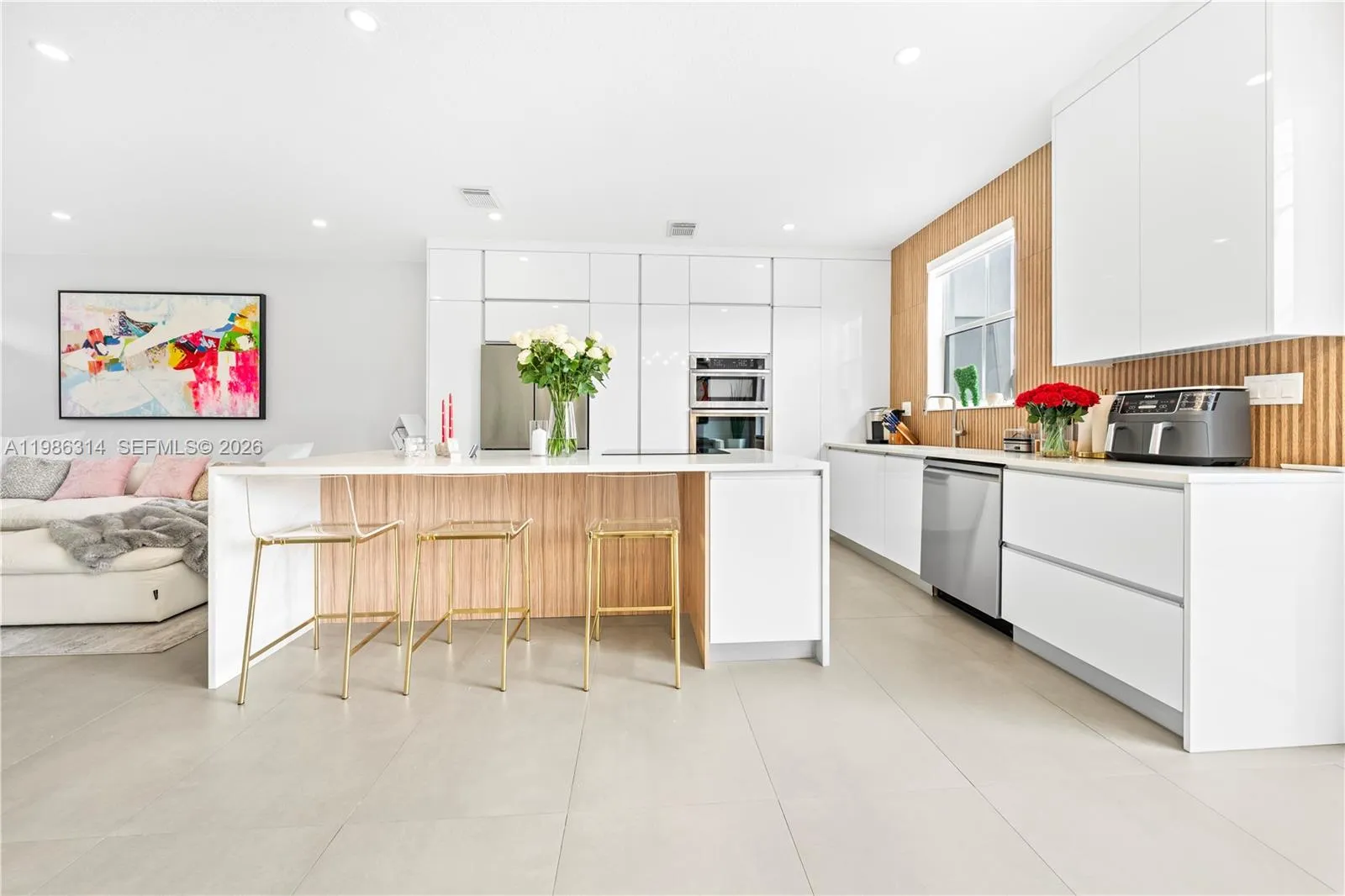 3 bedroom 2 bath for sale at 7827 NW 116th Ave, Doral FL 33178