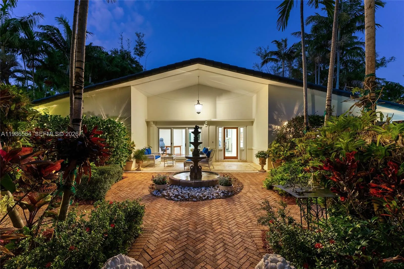 269 Cranwood Dr, Key Biscayne FL 33149