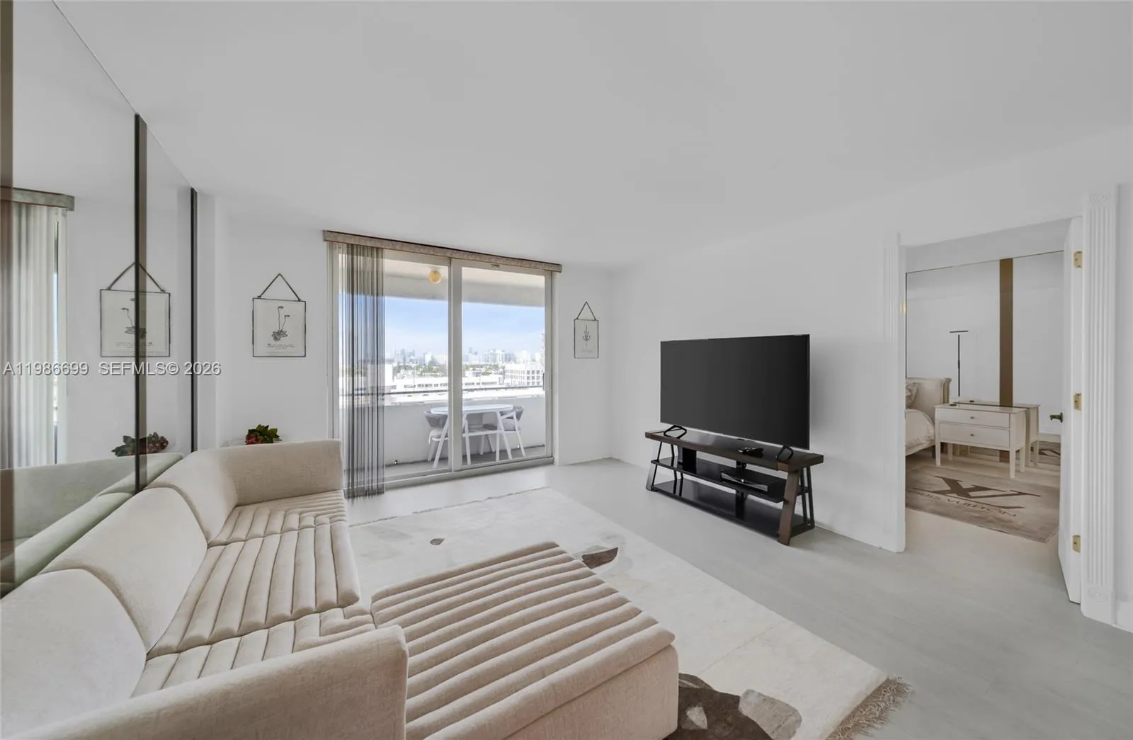 1 bedroom 1 bath for sale at 465 Ocean Dr # 1102, Miami Beach FL 33139