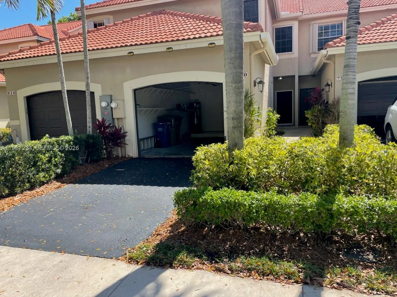3 bedroom 2 bath for sale at 800 Sorrento Dr, Weston FL 33326