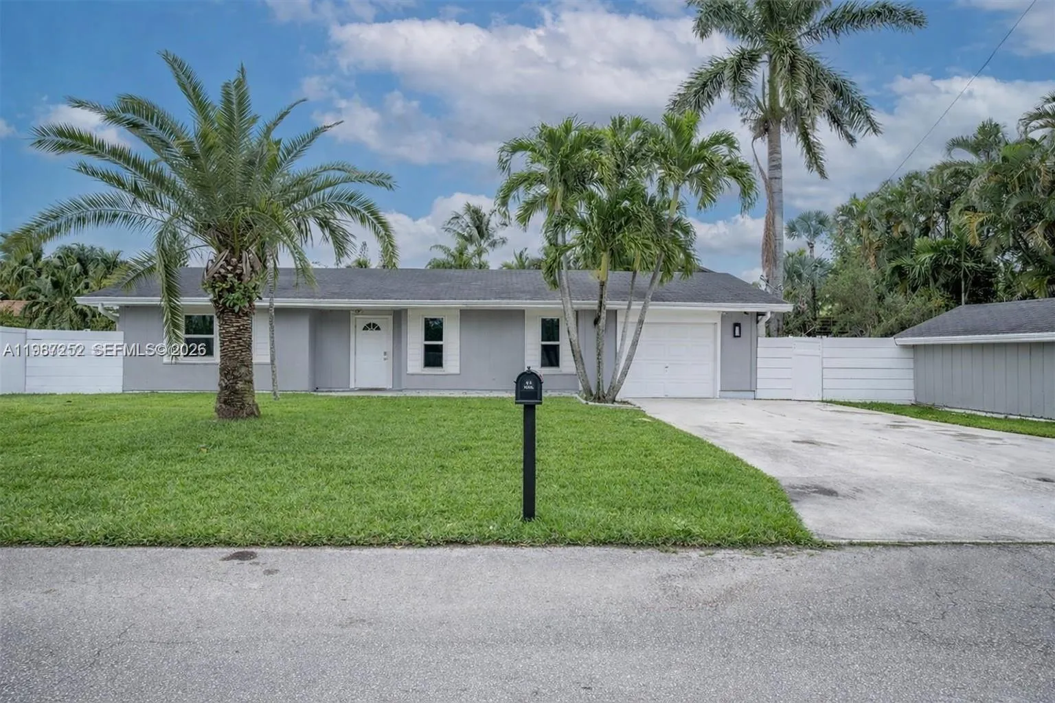 3 bedroom 2 bath for sale at 4541 SW 28th Ter, Dania Beach FL 33312