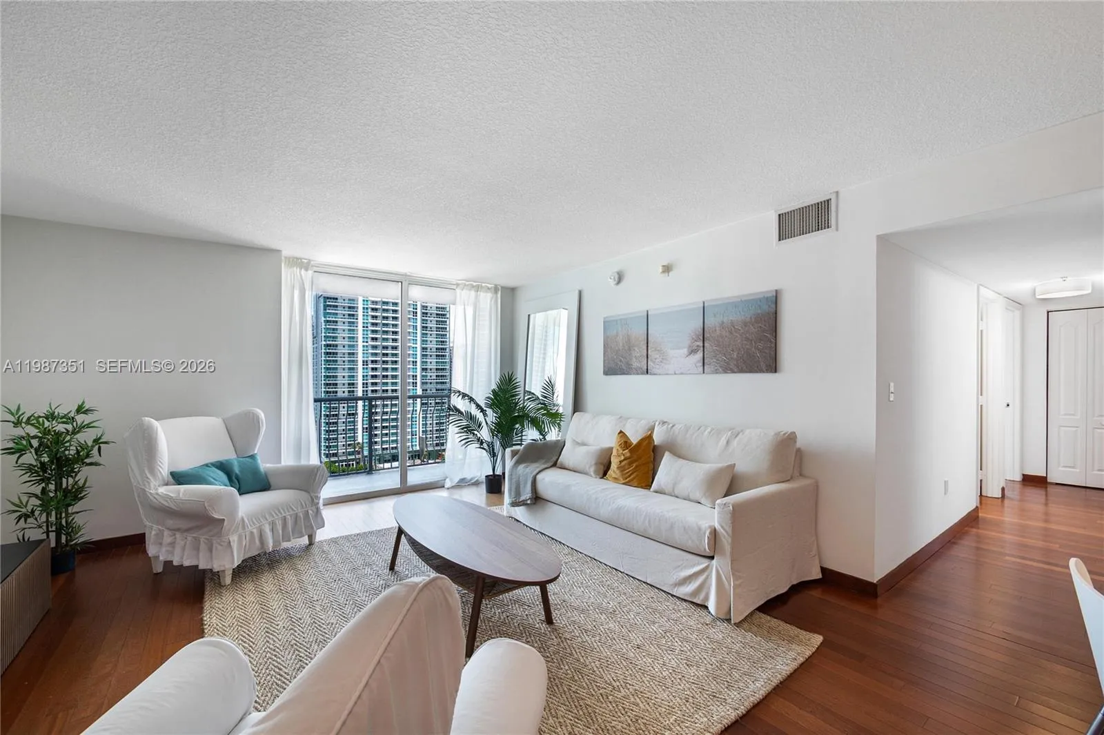 1200 Brickell Bay Dr # 2824, Miami FL 33131