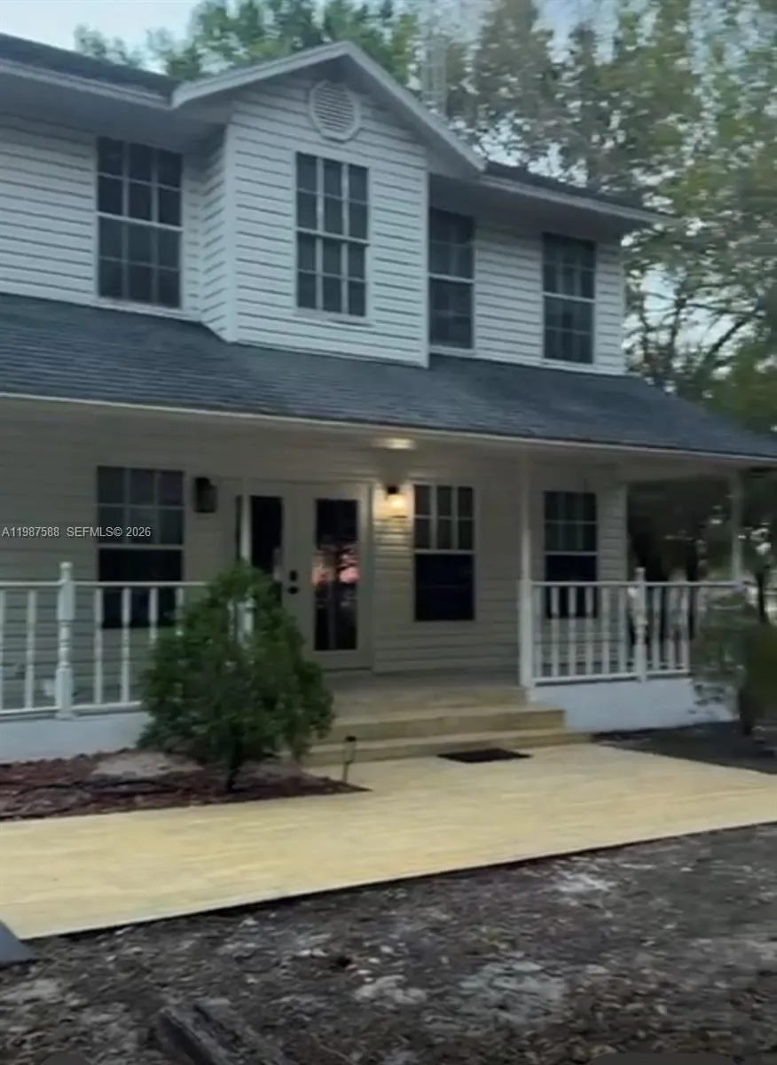 3 bedroom 2 bath for sale at 11200 S jefferson ave, Lake Placid FL 33852