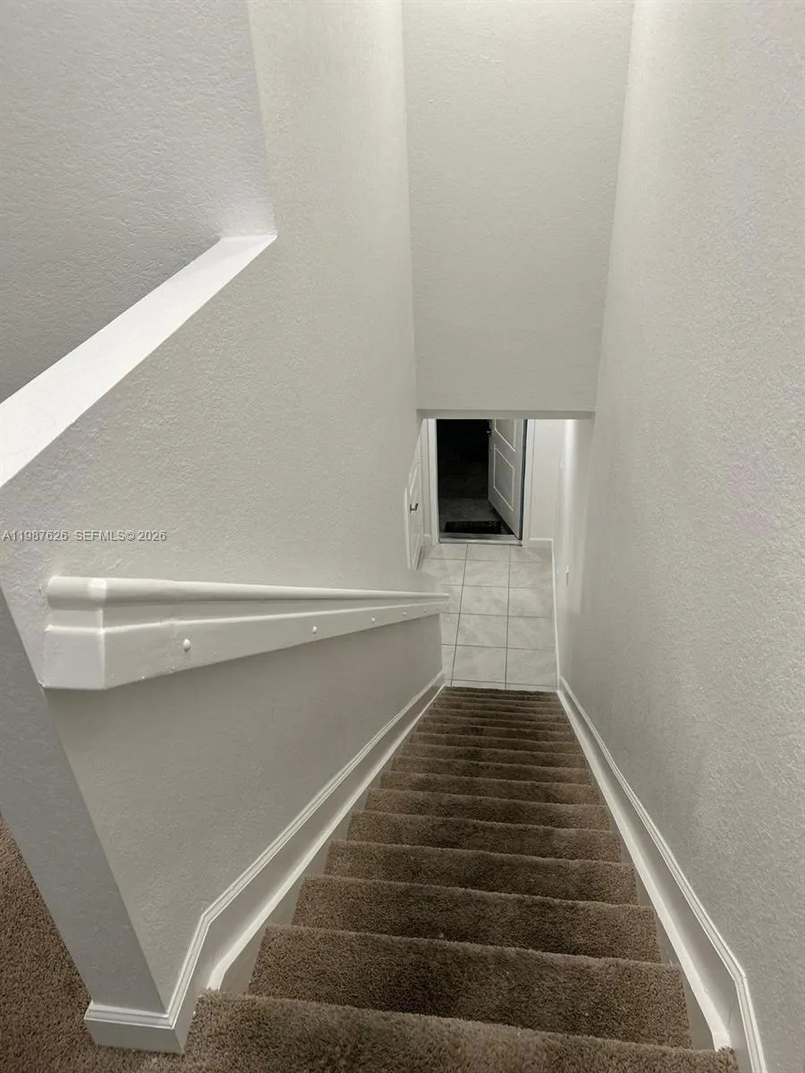 624 SW 12th St, Florida City FL 33034