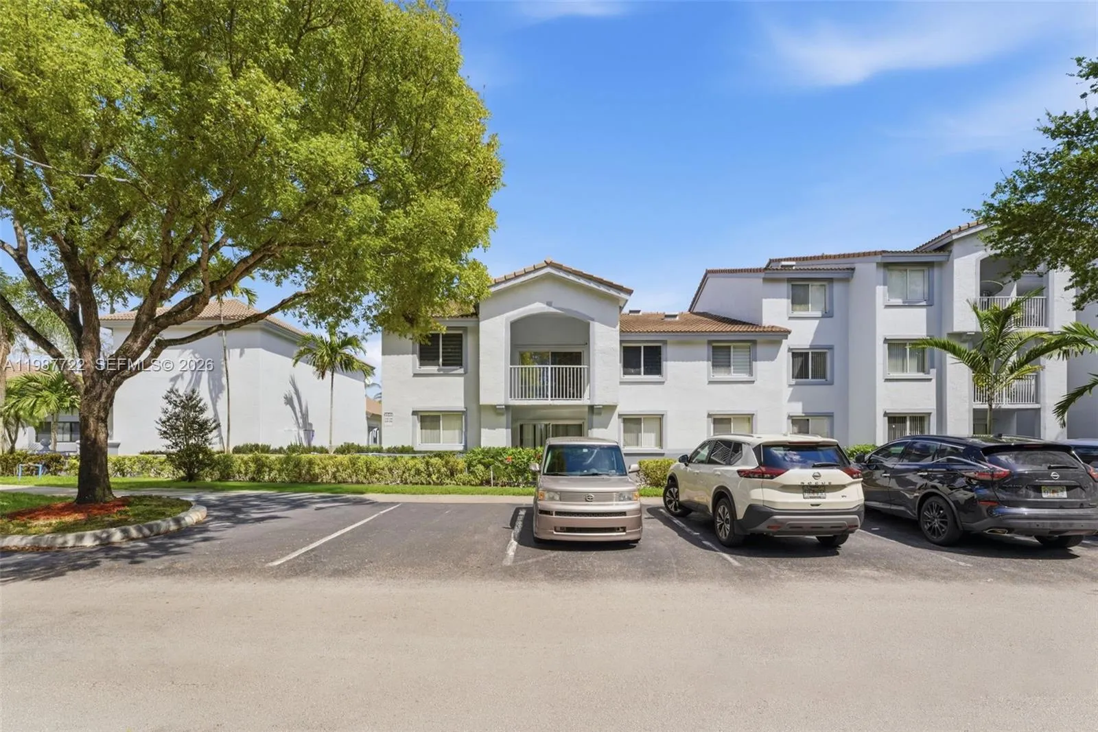 3 bedroom 2 bath for sale at 2640 S University Dr # 230, Davie FL 33328