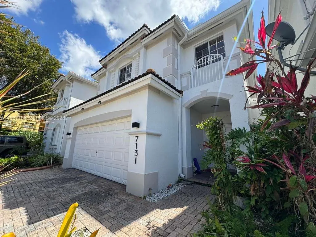 7131 NW 114th Ct, Doral FL 33178