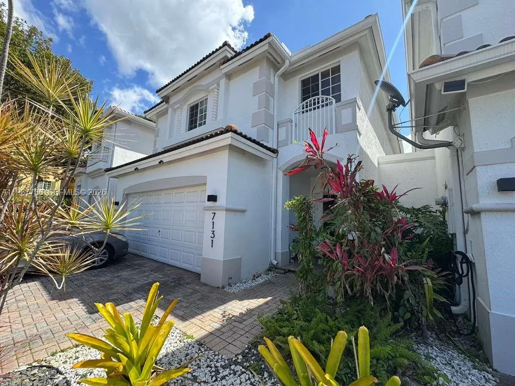 7131 NW 114th Ct, Doral FL 33178