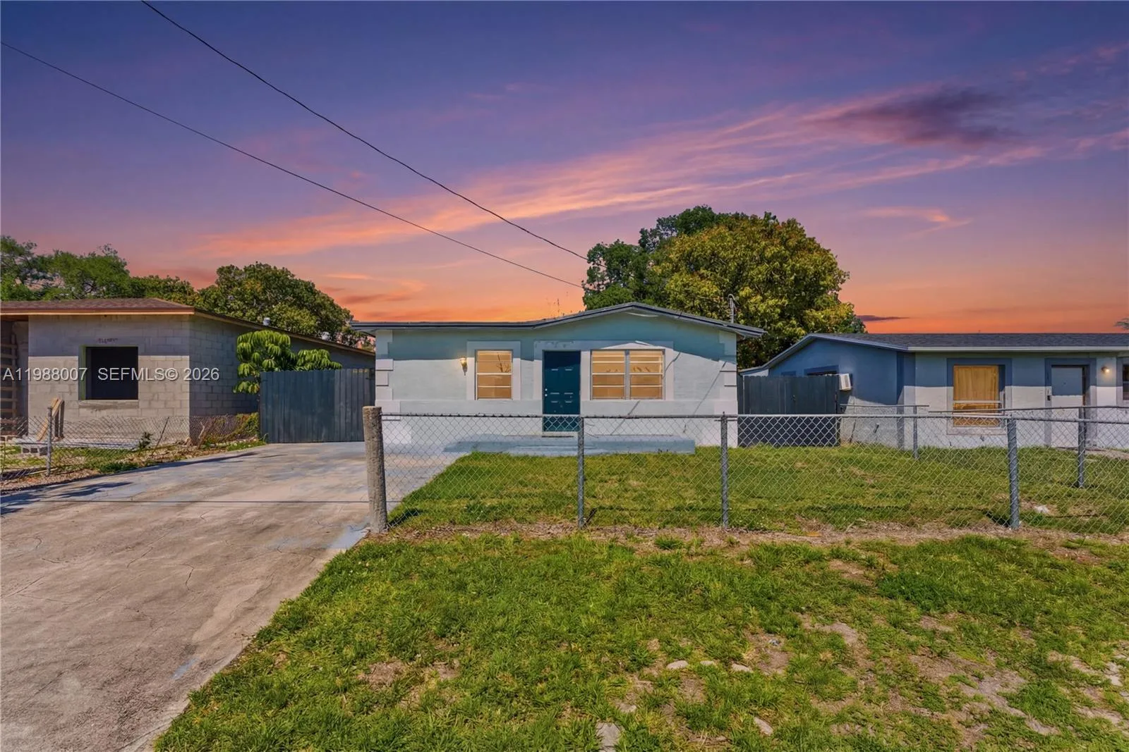 4 bedroom 1 bath for sale at 1017 NW 8th St, Hallandale Beach FL 33009