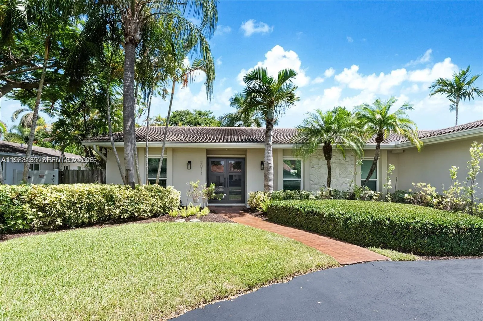 2011 NE 211th St # 0, Miami FL 33179