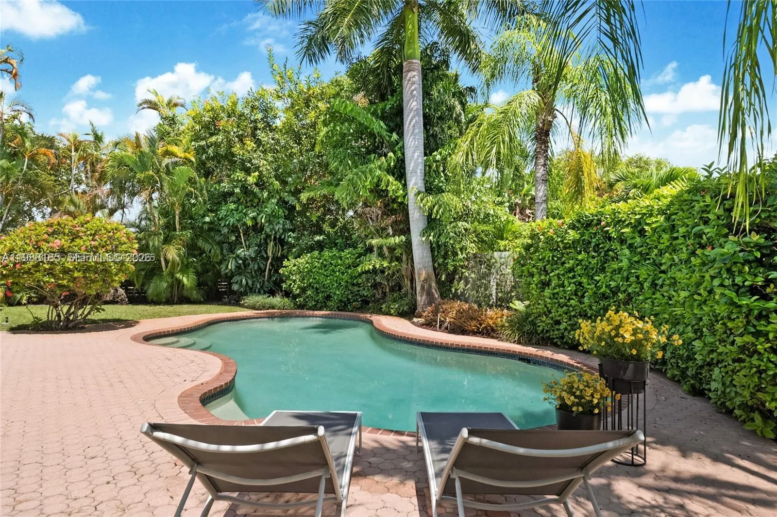 2011 NE 211th St # 0, Miami FL 33179