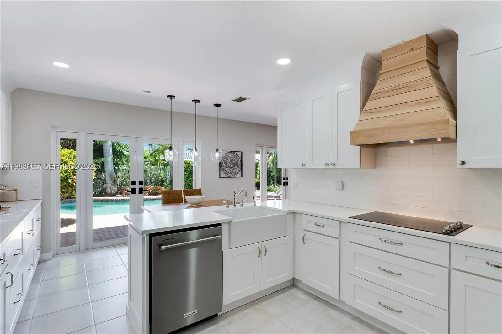 2011 NE 211th St # 0, Miami FL 33179