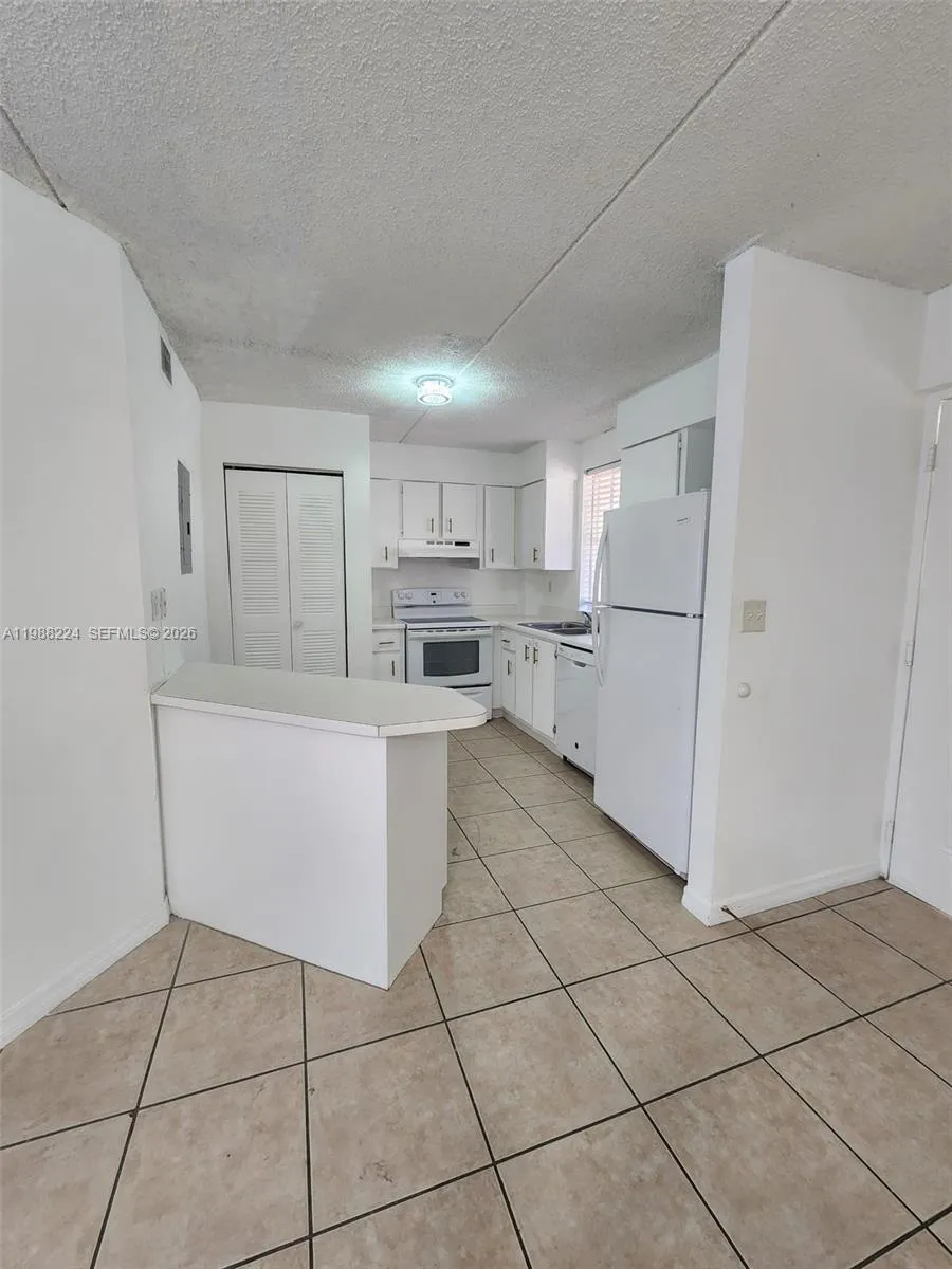 6195 NW 186th St # 309, Hialeah FL 33015