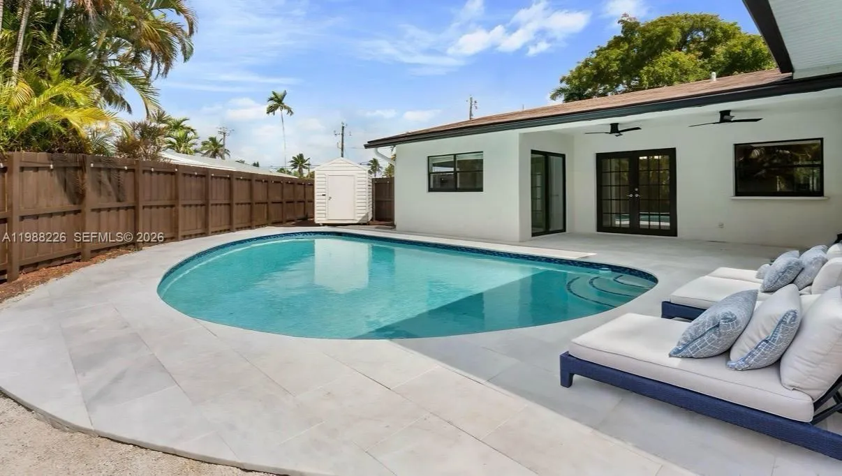 4 bedroom 2 bath for sale at 3699 NW 17 way, Oakland Park FL 33309