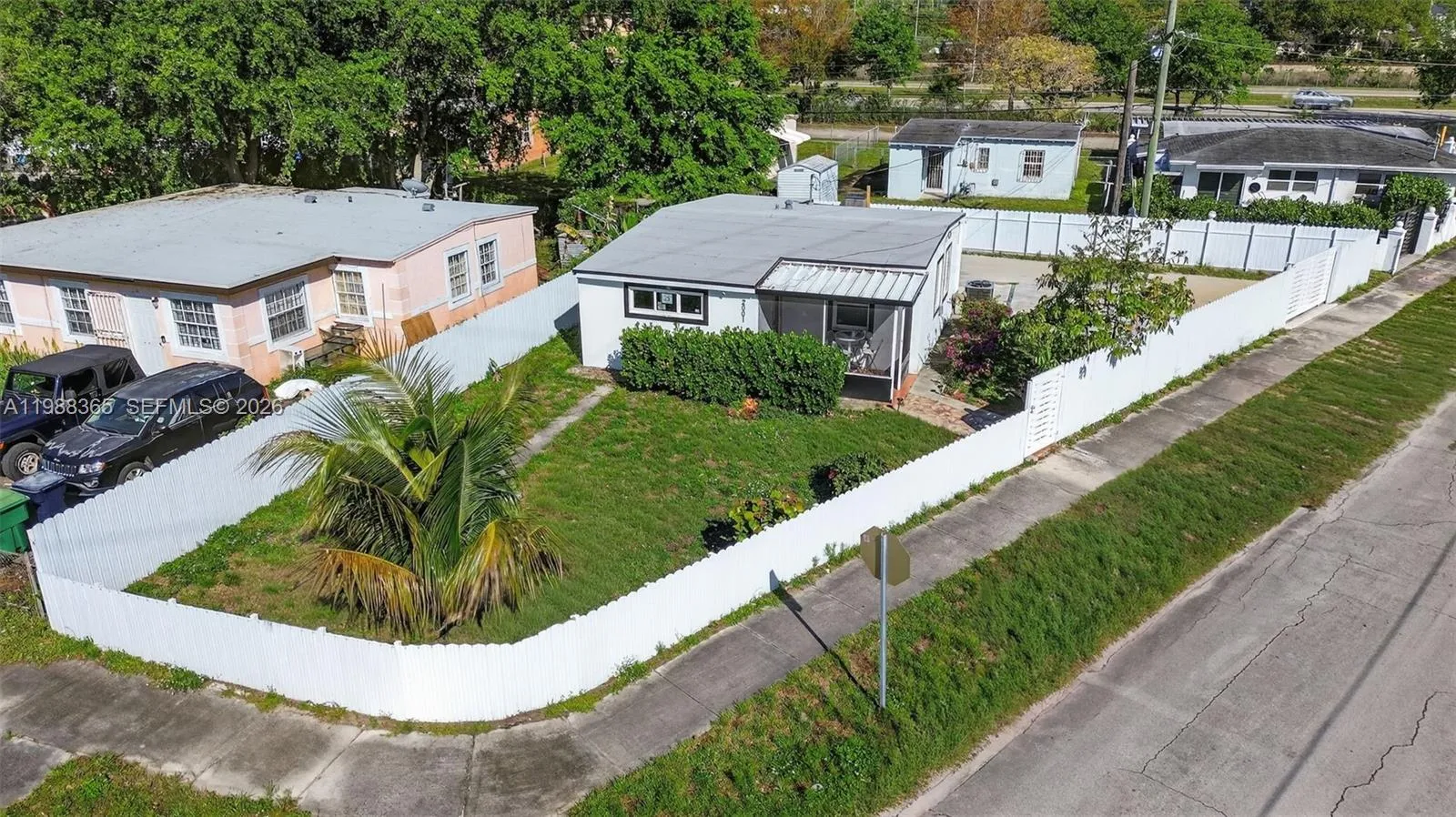 2 bedroom 1 bath for sale at 2001 Rutland St, Opa-Locka FL 33054