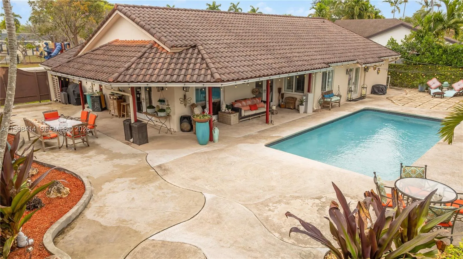 3 bedroom 2 bath for sale at 13260 SW 96th St, Miami FL 33186