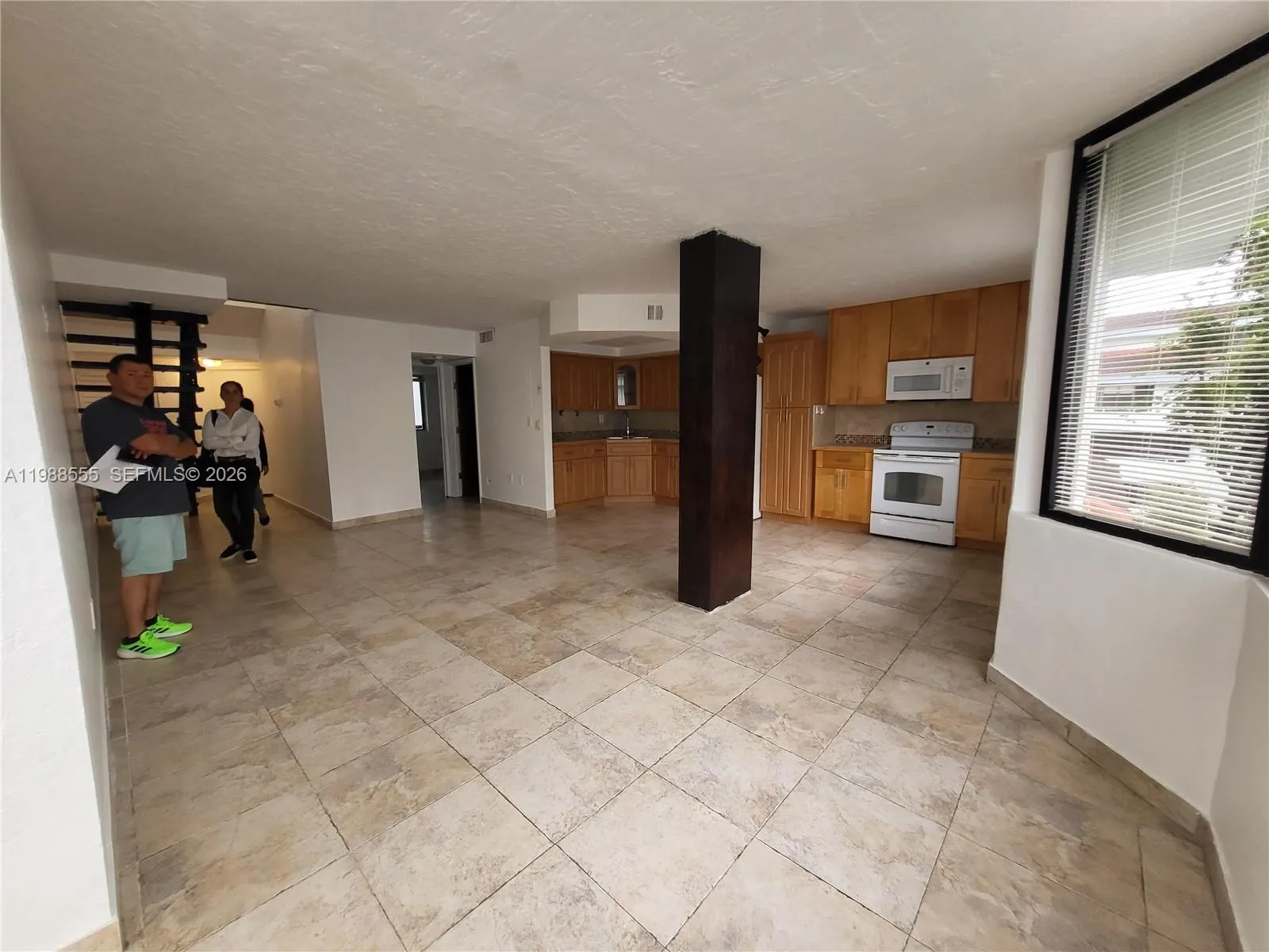 8215 SW 152nd Ave # 418, Miami FL 33193