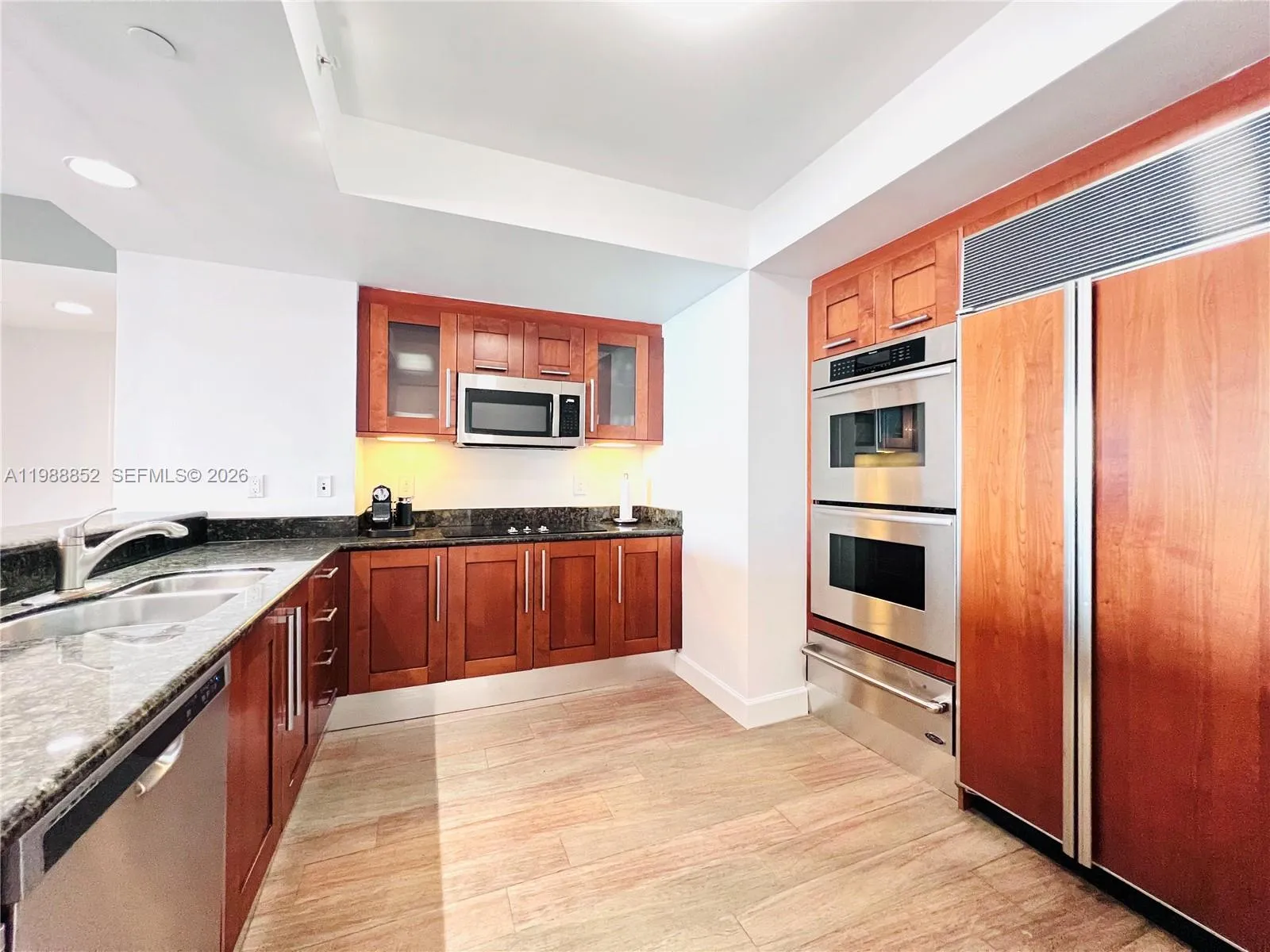 3301 NE 183rd St # 905, Aventura FL 33160