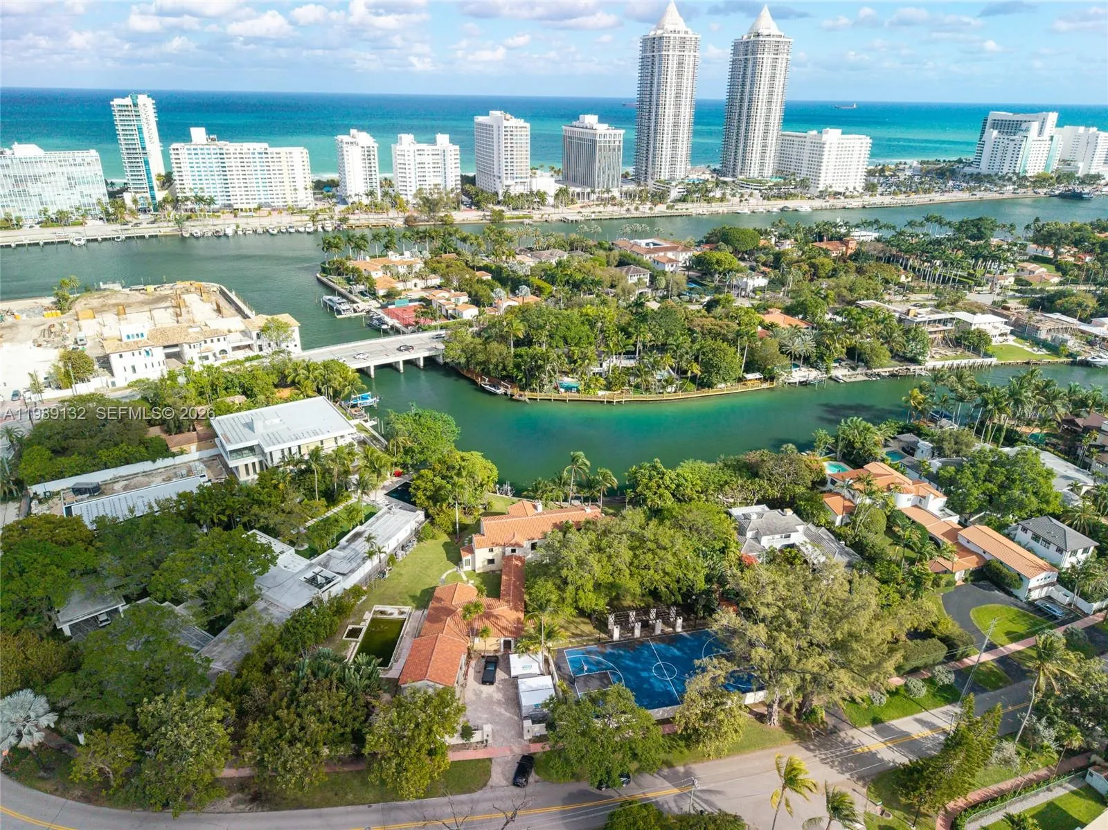 6 bedroom 5 bath for sale at 5005 Lakeview Dr, Miami Beach FL 33140