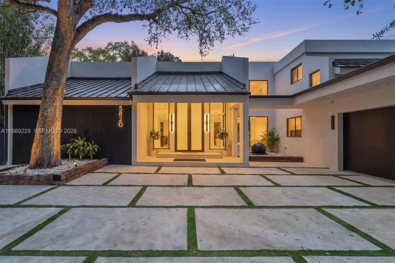 5820 SW 33rd Ln, Hollywood FL 33312